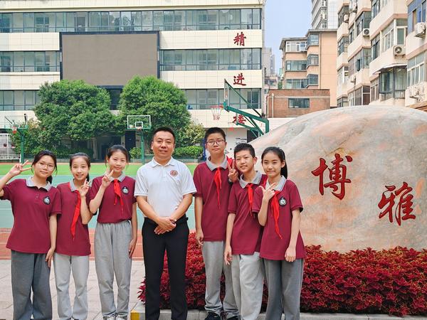 合影 (1) 合影 (1)